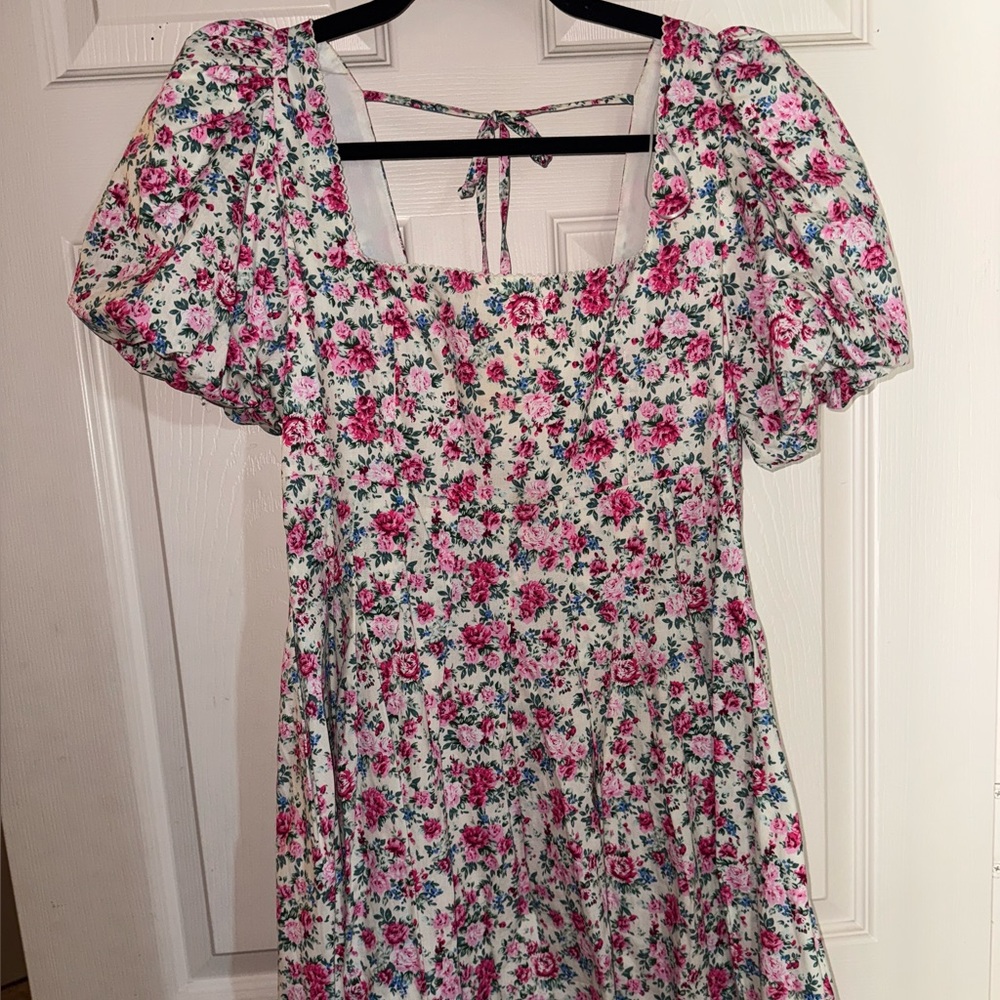Floral Flowy mini dress